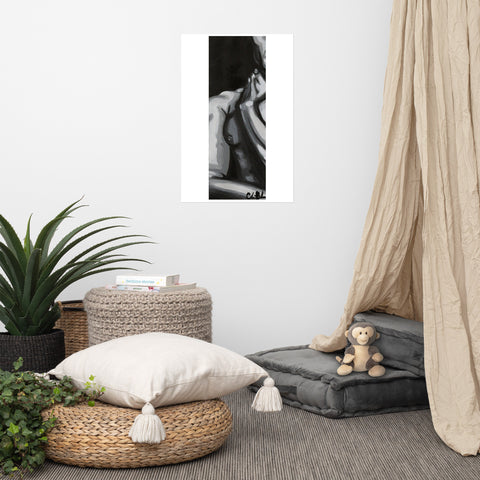 Basic Print-Statuesque Series- Grayscale M/Front Chest