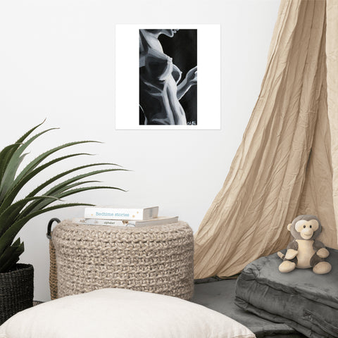 Basic Print-Statuesque Series- Grayscale F/Front Chest