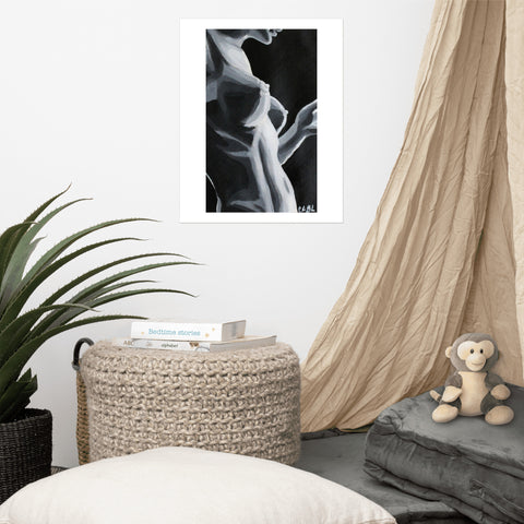 Basic Print-Statuesque Series- Grayscale F/Front Chest