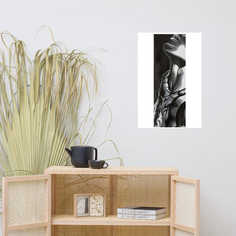 Basic Print-Statuesque Series- Grayscale M/Neck & Hand